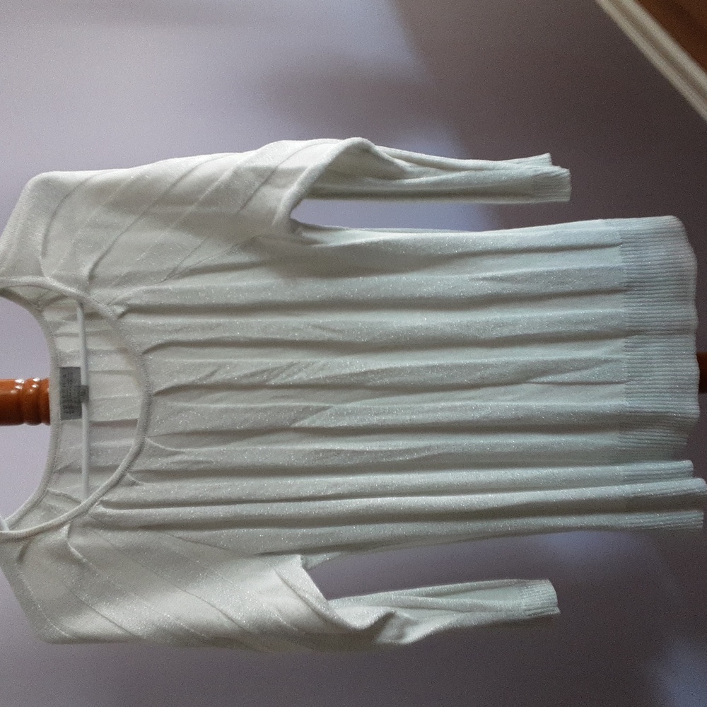 Joseph A semi sheer white ladies sweater size PL.